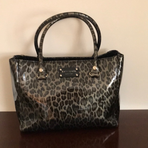 kate spade Handbags - RARE Like New Leopard Kate Spade bag
